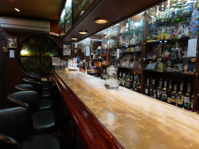 五條通裡的浪漫昭和:在三十年老酒吧「藤」裡品嚐喔豆桑的家鄉味4
