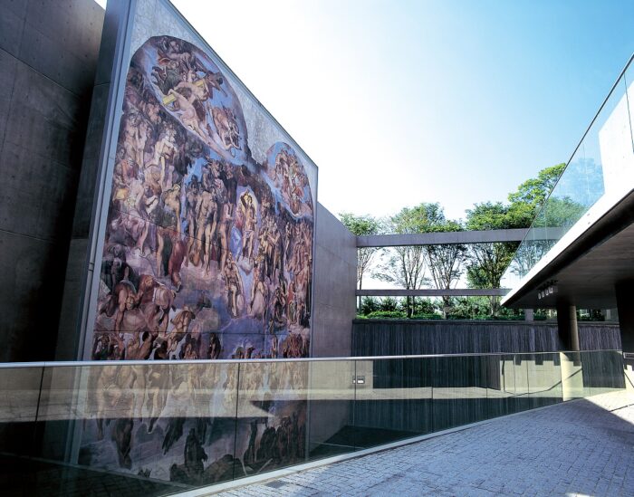 本京都府立陶板名畫之庭