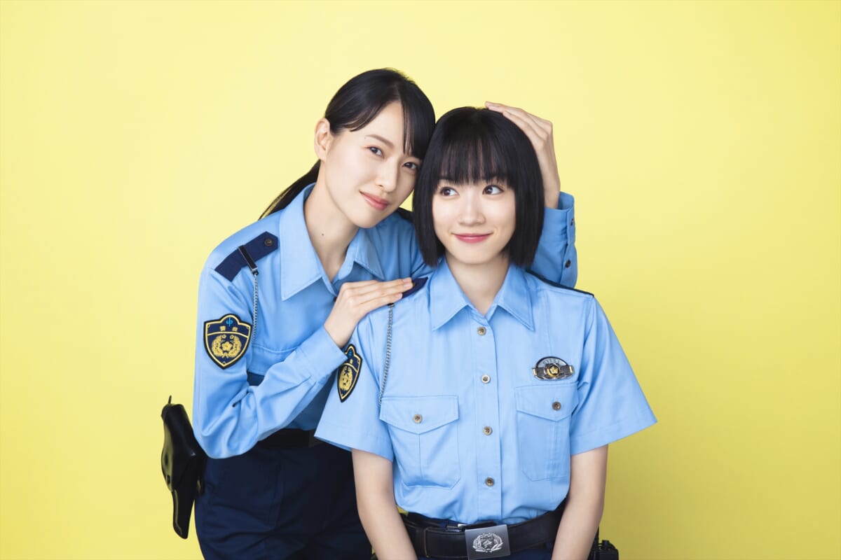 Amazon.co.jp: Harukita Police Cosplay, Sexy, 3-Piece Set, Top, Pleated ...