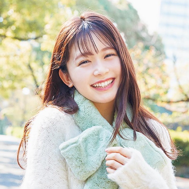 來認識日本人氣模特兒兼新生代演員「久間田琳加」,會笑的眼睛超吸引人!