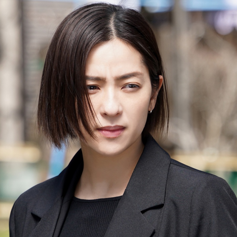 2024春季日劇《約定 -第16年的真相-》初回劇評:登場人物全都是嫌疑犯的推理故事!