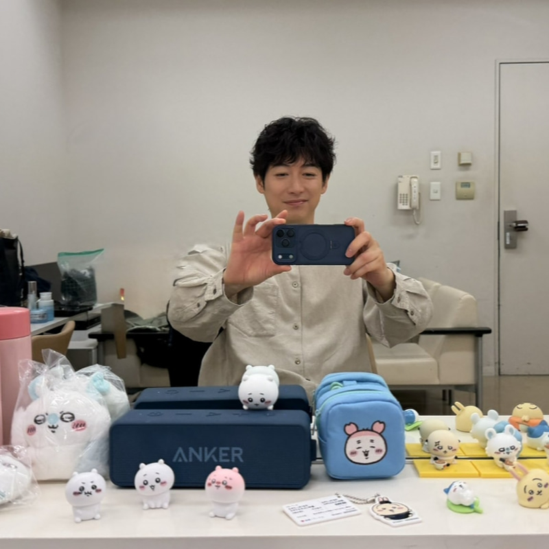 男神藤岡靛也是吉伊卡哇狂粉！大收周邊、連穿襪子都會喊「嗯咻…嗯咻…」！？