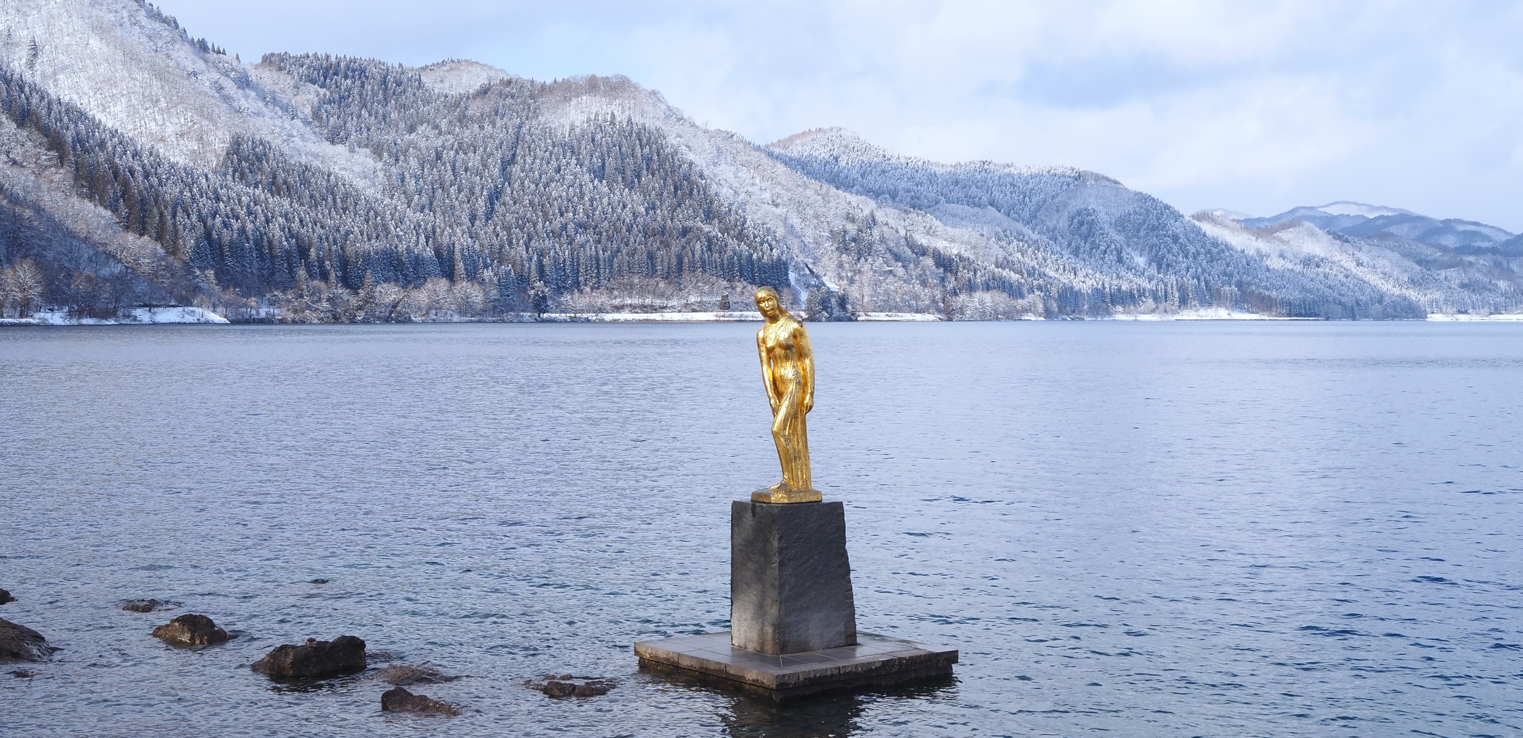 日本秋田觀光超實用的「田澤湖一周巴士」介紹！冬季免自駕安心又方便