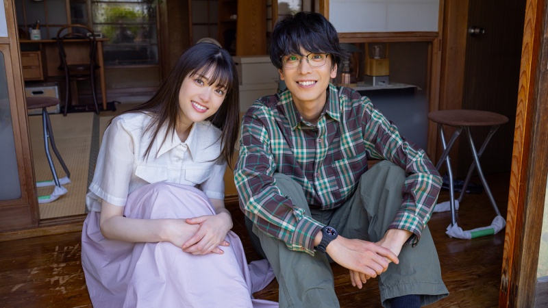 2024夏季日劇介紹《小夫妻的火烤新婚生活-交往0天 先結婚再談戀愛吧-》:顏值爆表的美食劇!