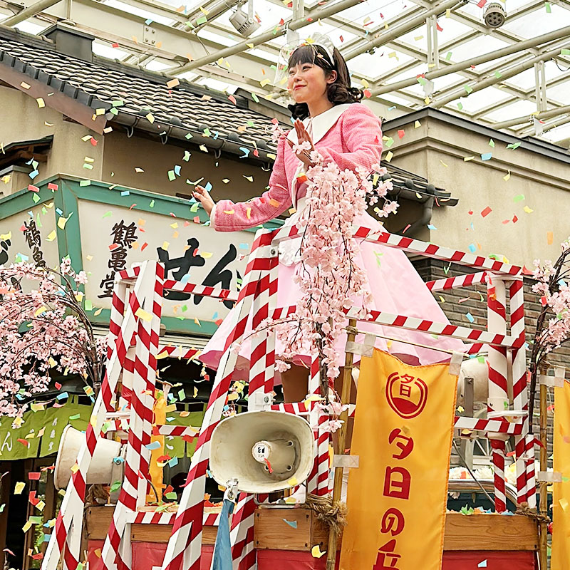 搭乘西武鐵道前往「西武園遊樂園」感受日本濃濃懷舊風!老少咸宜適合親子同行,復古場景好拍又好玩