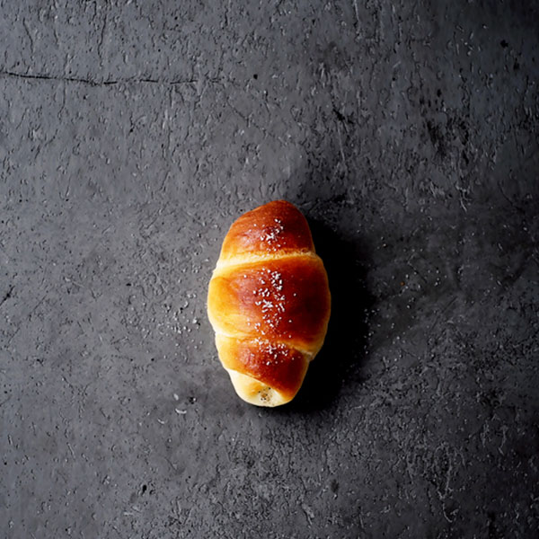 日本最紅麵包TruffleBAKERY「白松露鹽奶油捲 」木村拓哉和二宮和也大推