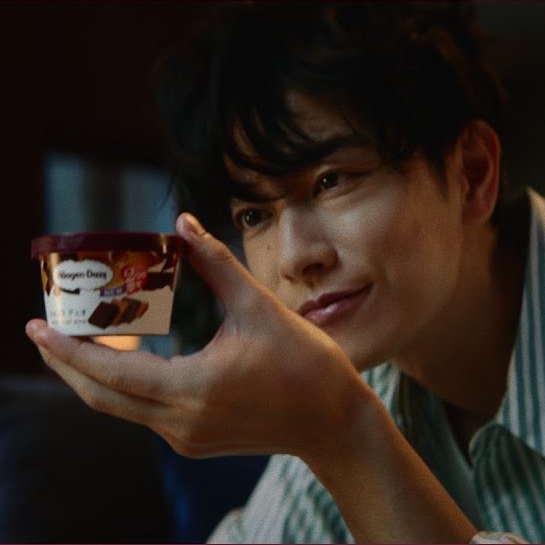 冬天也要吃冰的佐藤健、新垣結衣陪你小酌、堺雅人與長澤雅美神組合!2022年12月日本最新人氣廣告5選