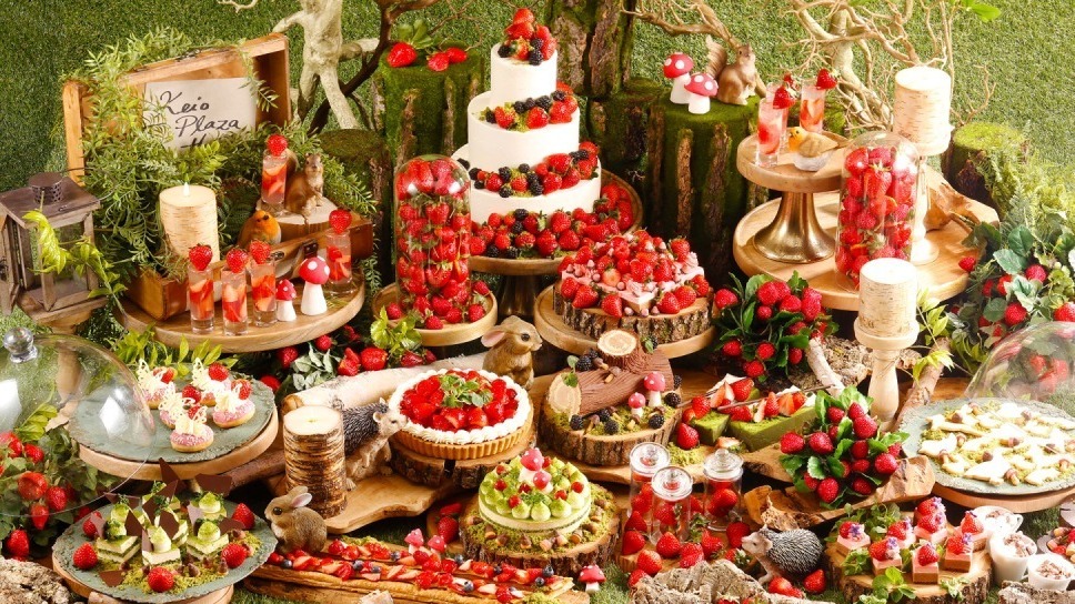 2022年日本草莓季飯店甜點5選，光看照片就口水流滿地啦！