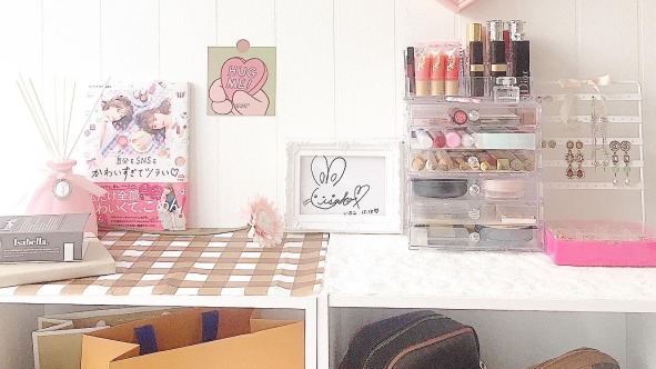 用大創收納好物讓房間變得時尚可愛！「化妝品＆飾品」收納術