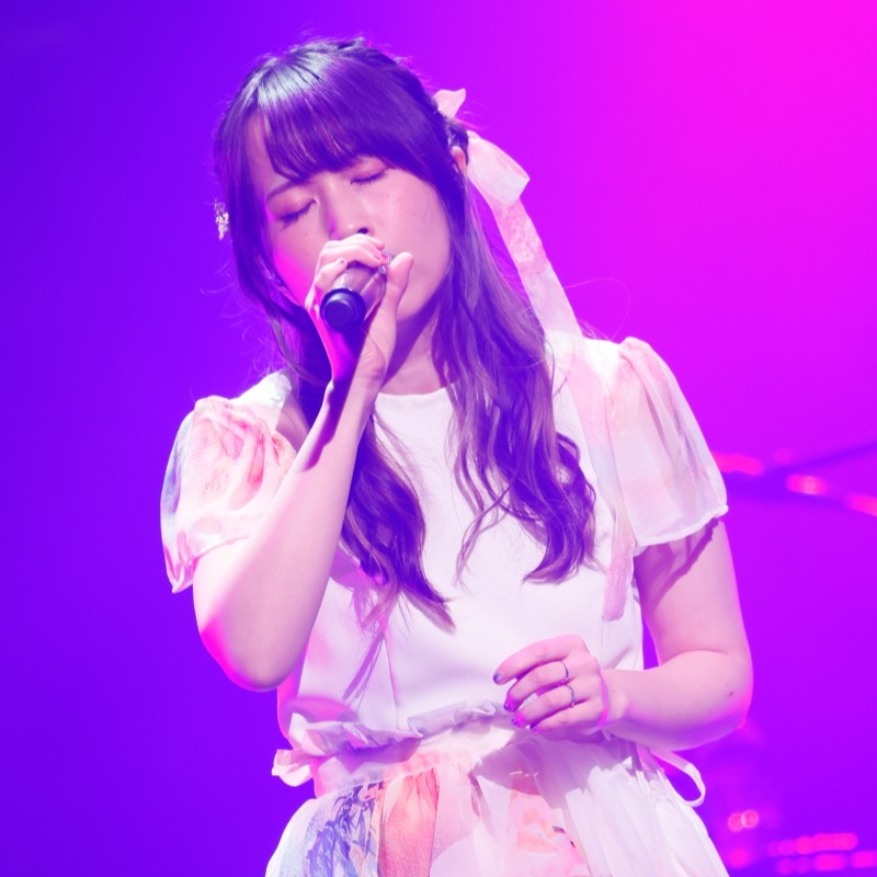 【JH專訪】抒情清澈美聲的創作型動漫歌手yanaginagi久違登台,最期待手搖店的新菜單!