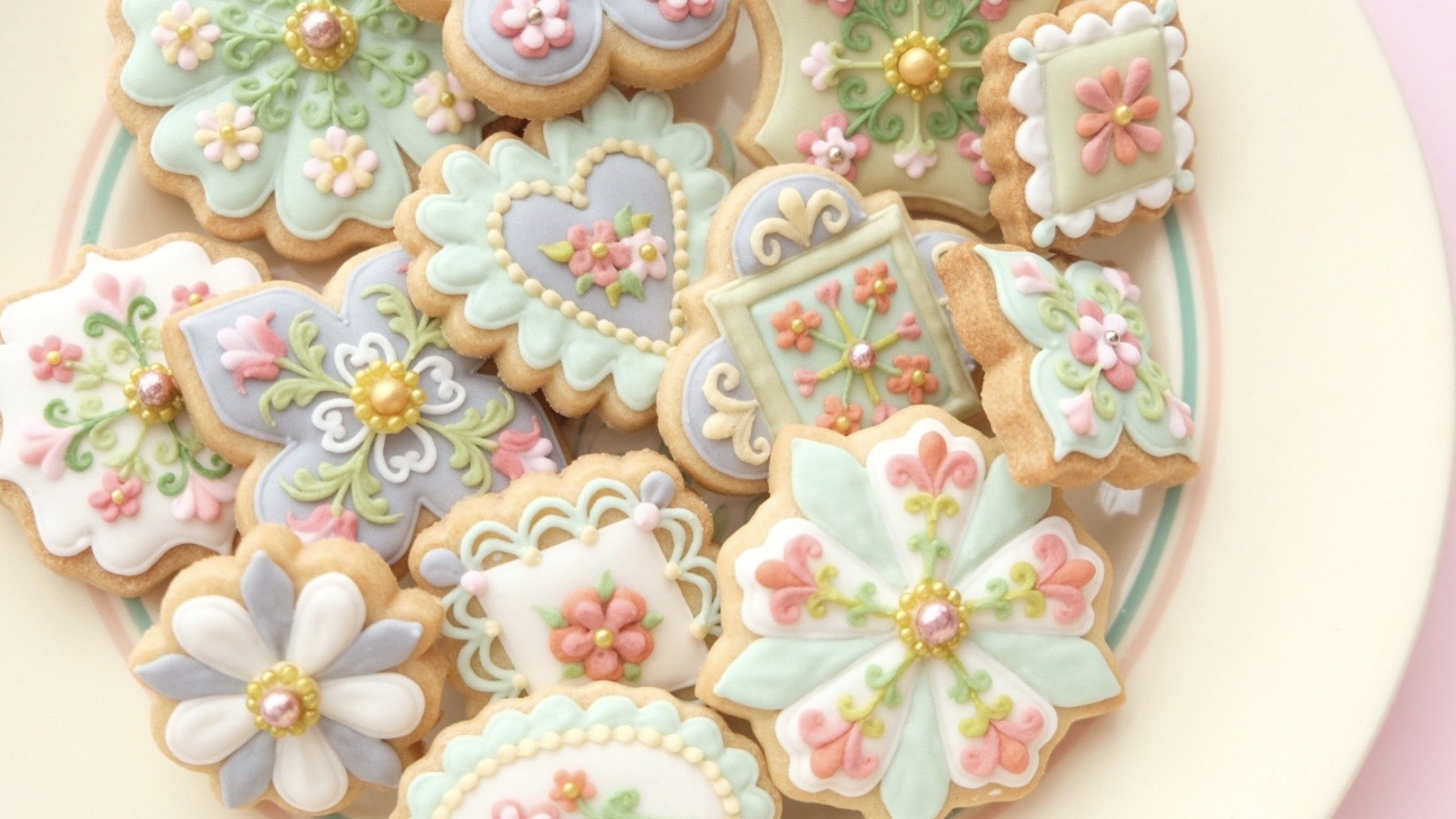 能放進嘴巴裡的藝術品？糖霜餅乾藝術家「KUNIKA」，每一片糖霜餅乾都媲美宮廷古董藝術品