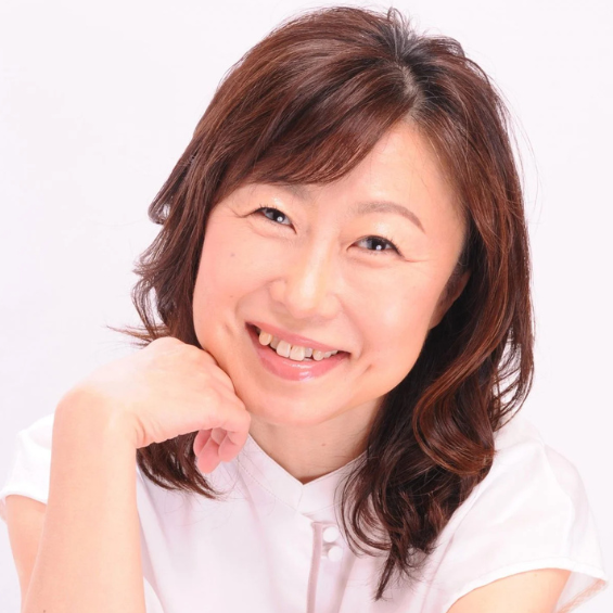 為小蘭配音達30年，《名偵探柯南》聲優山崎和佳奈病逝，新一、園子配音員發文悼念