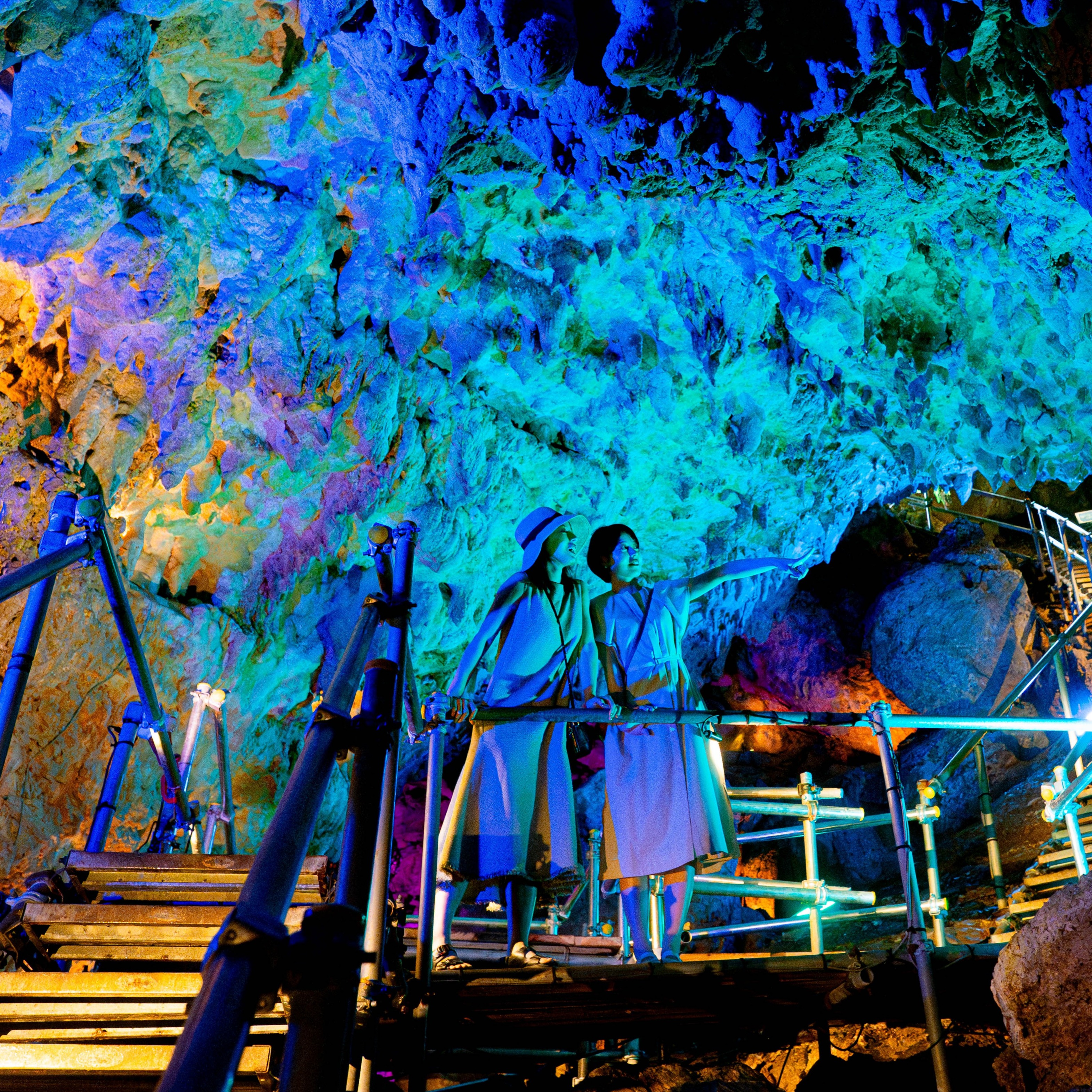 沖繩北部／中部地區皆可輕鬆抵達！ 一起來到人氣飆升的觀光設施「CAVE OKINAWA」享受大自然的魅力吧！