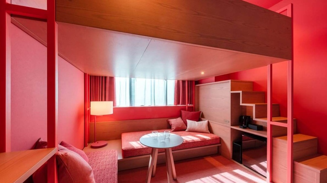 大膽玩色彩！東京toggle hotel撞色飯店給你不一樣的住宿體驗