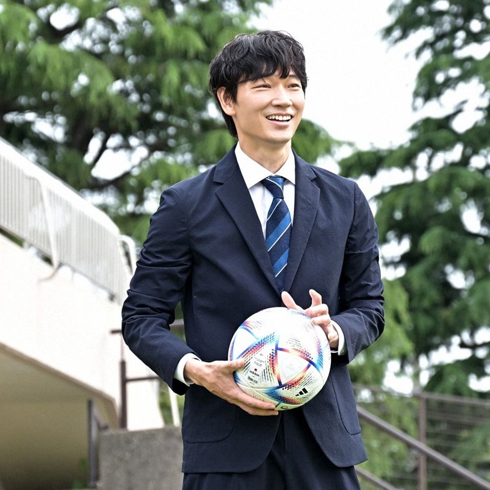 綾野剛中年失業化身「老菜鳥」 為戲苦練足球兩個月！ friDay影音夏季檔四大獨佔日劇熱血開幕