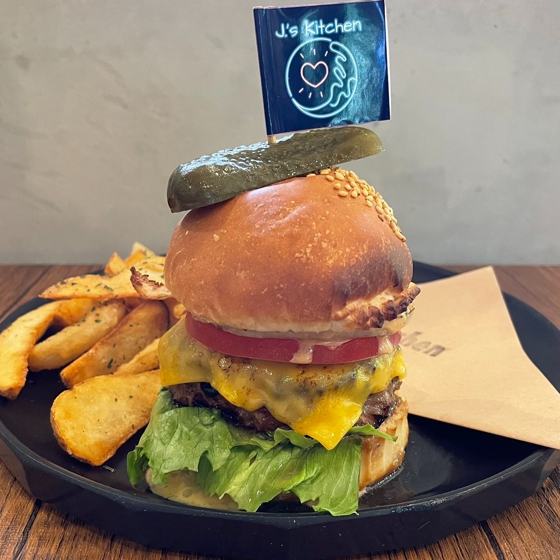 沖繩私房咖啡廳J.'s Kitchen!美麗海水族館車程只需3分鐘