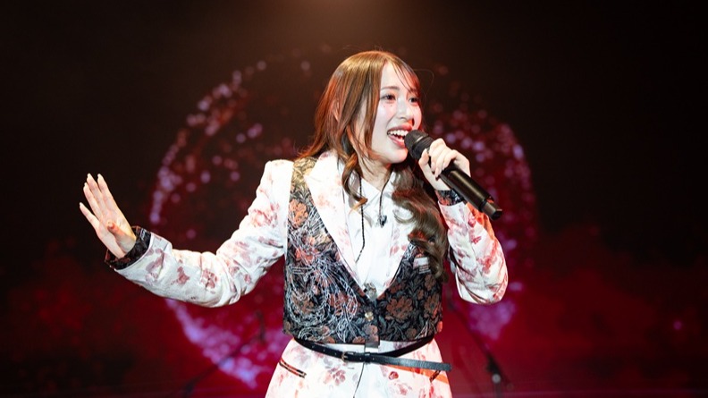 人氣歌手「茉ひる Mahiru」二度來台開唱 穿上偶像服與粉絲大玩「露比醬」梗，更宣布加場高雄演出