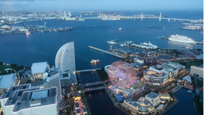 橫濱旅遊必去！關東第一高大樓「橫濱地標大廈」：用祕技免費暢遊空中花園，眺望港未來港灣美景