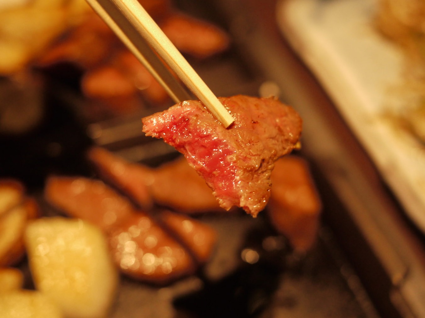 連疫情也無法擊垮的好滋味!神戶吃百年老店「神戶牛排莫利亞(モーリア)」