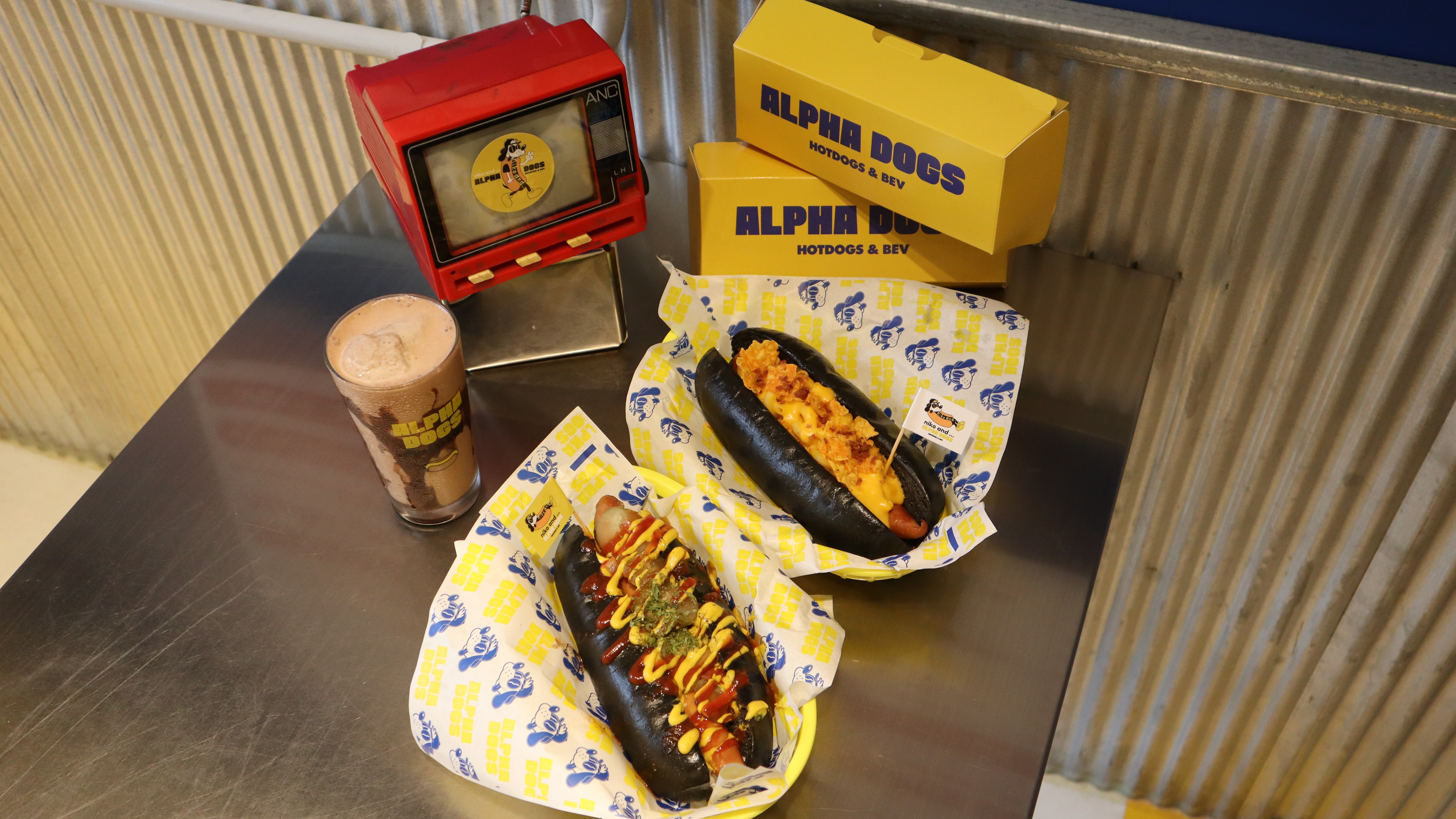 niko and … 來台六週年! 攜手知名熱狗專賣店 ALPGA DOGS 打造週年限定餐飲
