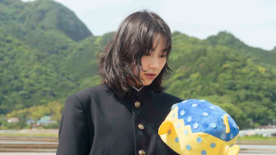 《魚之子》12月在台上映!看人氣女星「Non」穿上男高校生制服,跨越性別演活「魚君」人生