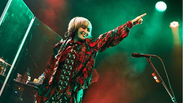 日本備受矚目的創作歌手「鹿江羅奈」單曲發行紀念演唱會報導！打動Z世代的話題名曲連發