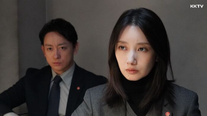 日劇《EYESEE ～瞬間記憶搜查·柊班～》開播！幕後花絮釋出波瑠吃貨模樣，山本耕史自爆「肉體派」需求