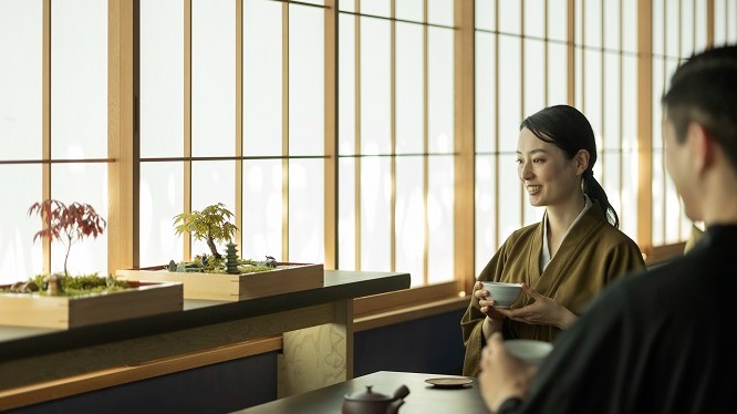 虹夕諾雅 東京「東京・秋麗住宿專案」 登場！賞紅葉、喝煎茶用五官感受日本秋季之美