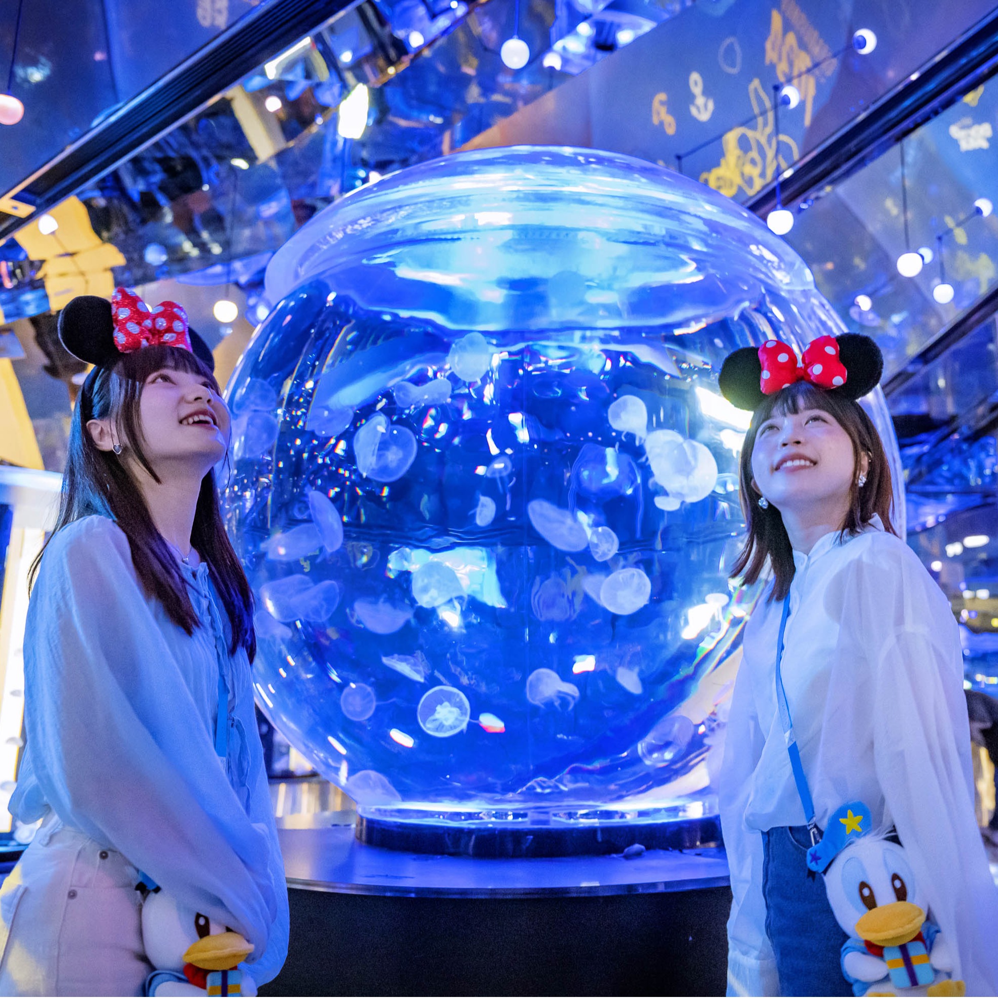 迪士尼首度跨界日系水族館，歡慶唐老鴨 90 周年！ Xpark 暑期特展《Let’s Xparty！九十要派對！》