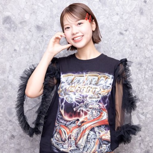【訪問】清新女聲 asmi 首次來台!推坑家鄉的袋熊與泡麵博物館,連創作時都是超理性 T人?