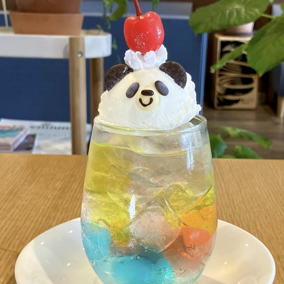 可愛到捨不得吃掉的熊貓造型甜點，就在名古屋咖啡廳「yama coffee」