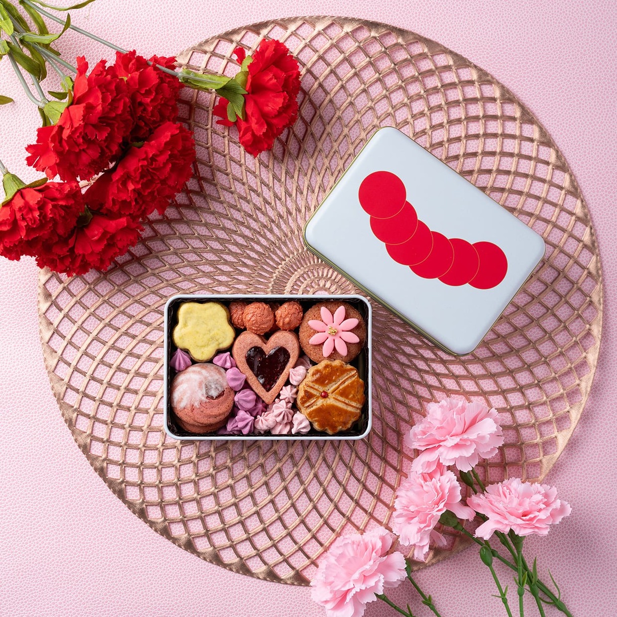 母親節推薦贈禮「日本鐵盒餅乾」5選,就用鐵盒餅乾來傳遞感謝吧!