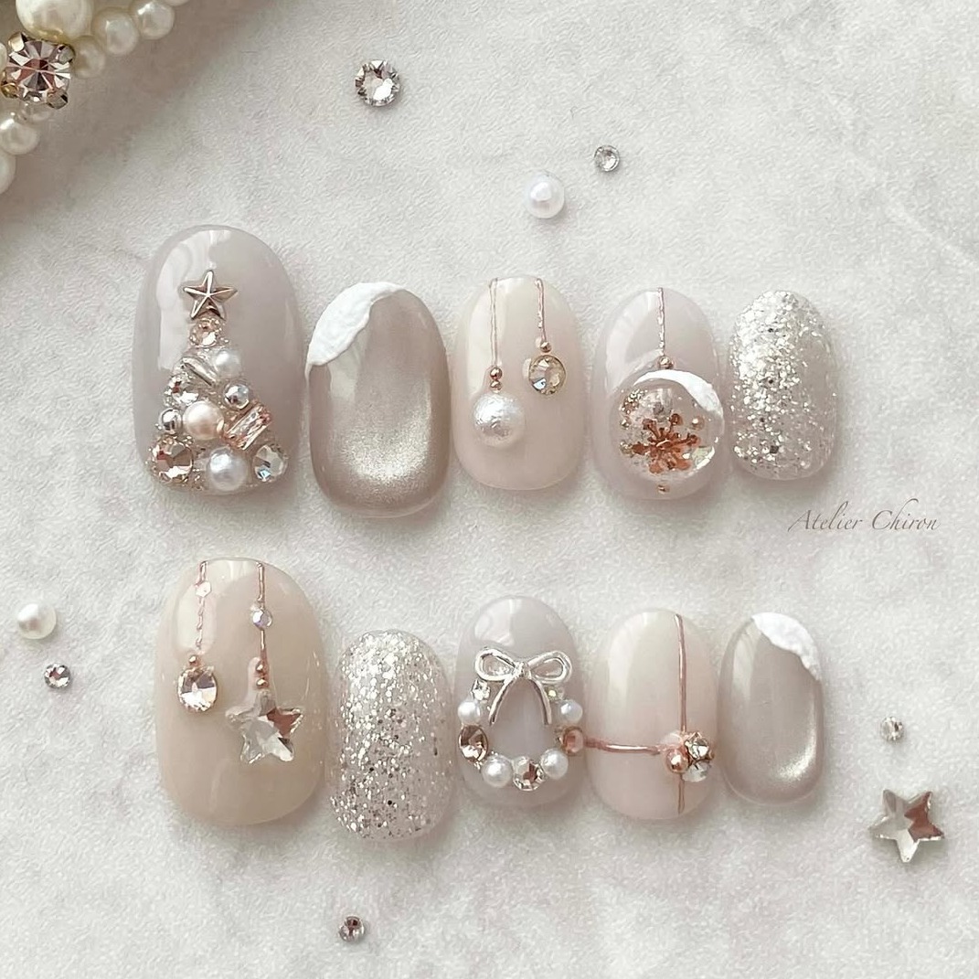 2024冬季指彩圖鑑!以聖誕、雪花、格紋、礦物寶石指彩連結精緻的時髦美