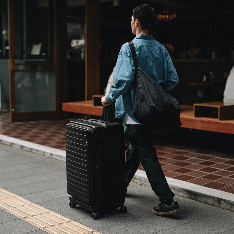 全黑穿搭控集合！不敗時髦黑 LOJEL 質感 CUBO+簡約 NIRU 演譯與眾不同的黑時尚