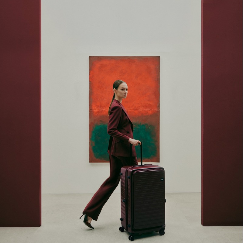 今夏質感出遊優雅提案！LOJEL CUBO 限定新色「葡萄紫紅」亮相 Ordo旅行收納組合同步上市