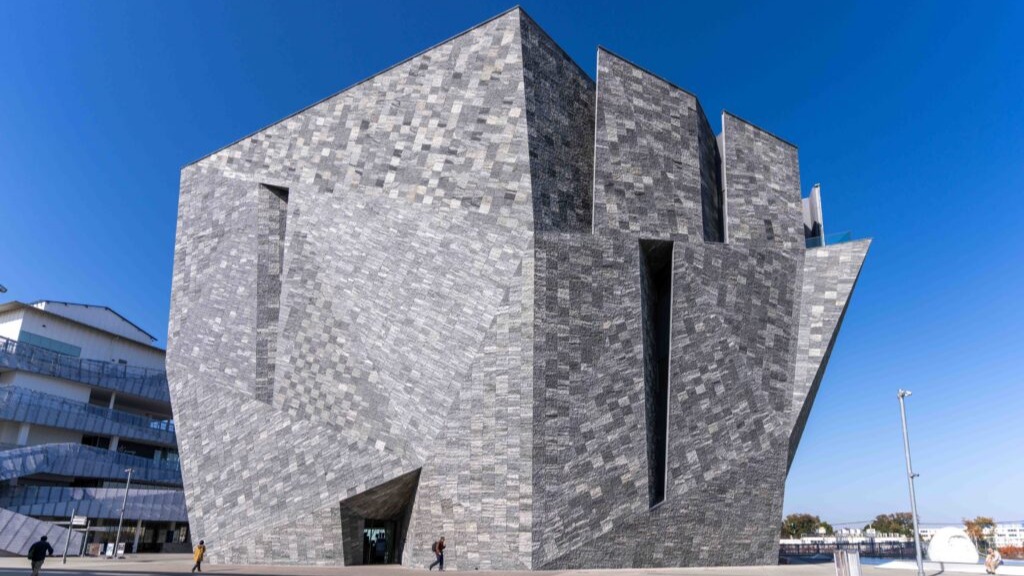 無論是拍照打卡還是探索知識，這裡都能滿足！在角川武藏野博物館展開一場「知識冒險」吧