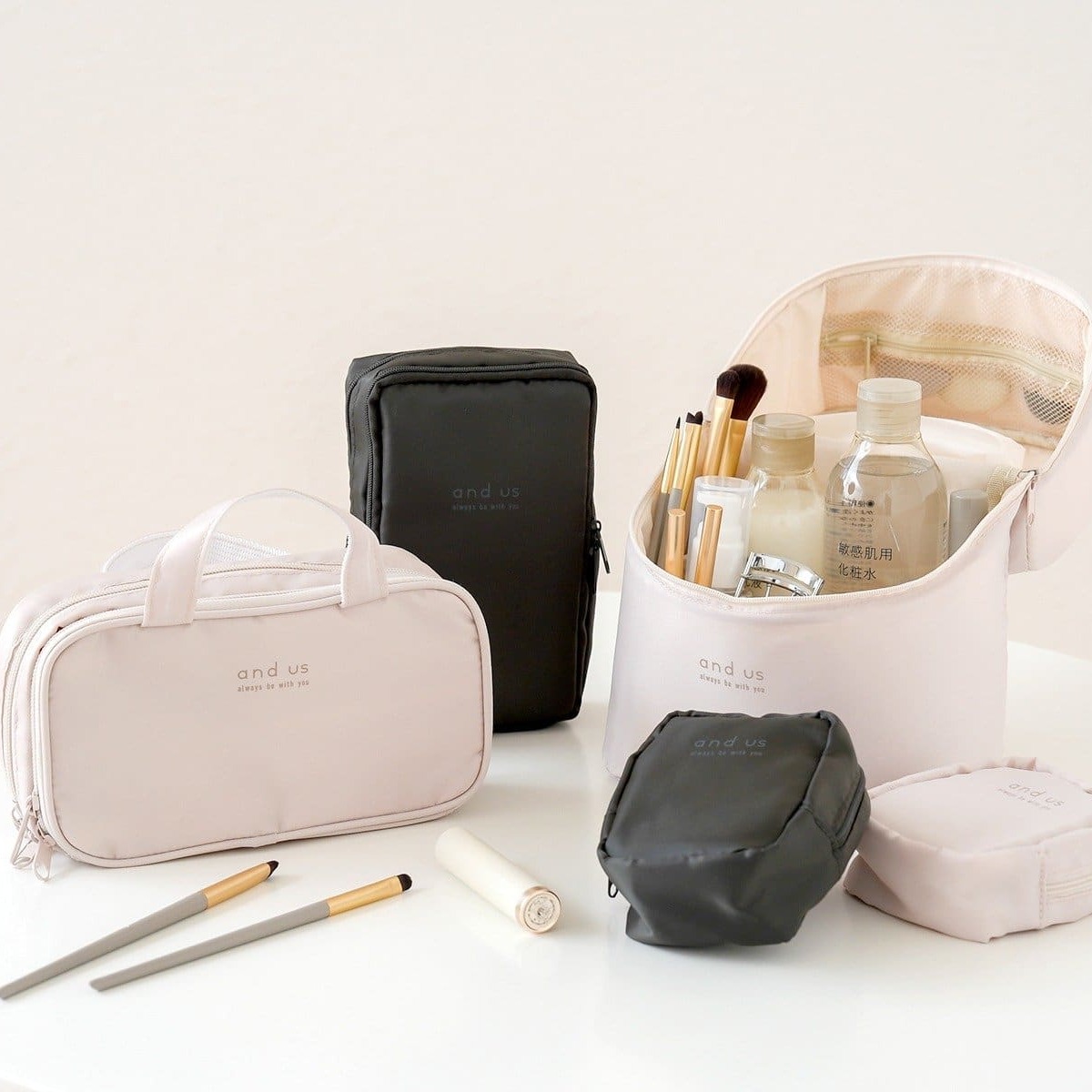 3 COINS 實用小物推薦！ 超方便的化妝便利雜貨4選