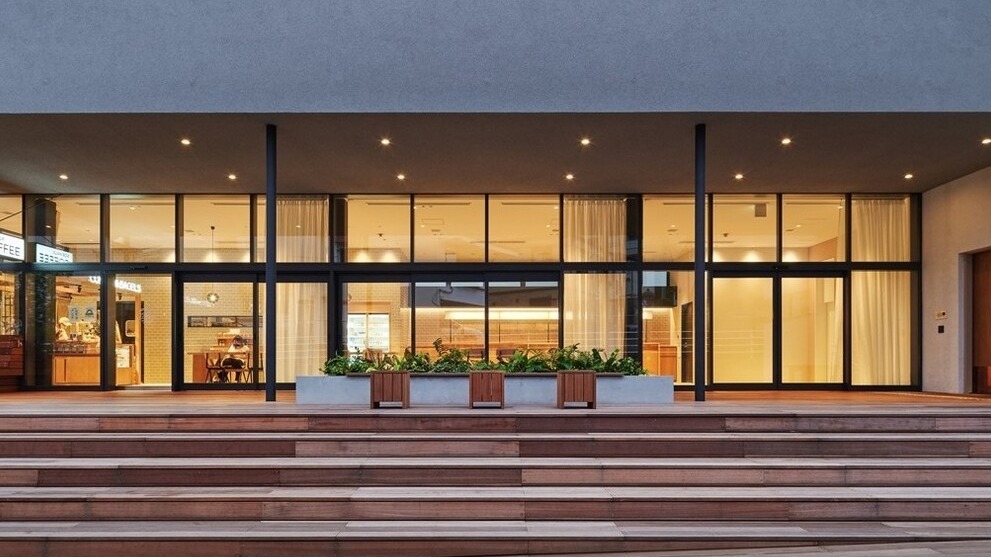 下北澤在精緻旅館小歇30分鐘只要500日圓還有黑膠唱片能聽？「短時間住宿」概念旅館等你嘗鮮