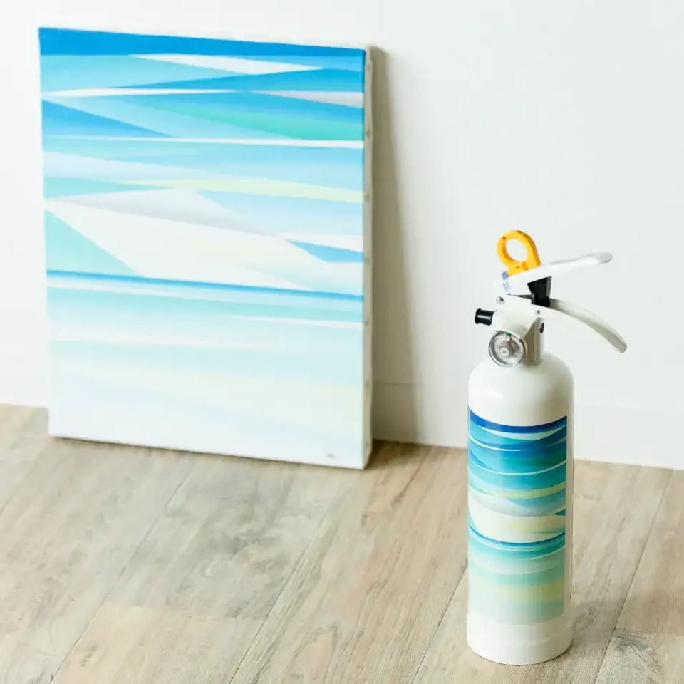 日本推出「藝術滅火器」願居家能遠離憾事！將防災與美學落實於日常