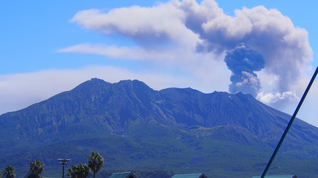 鹿兒島櫻島火山爆發上升警戒等級5破新高!反應最淡定的竟是鹿兒島縣民自己?