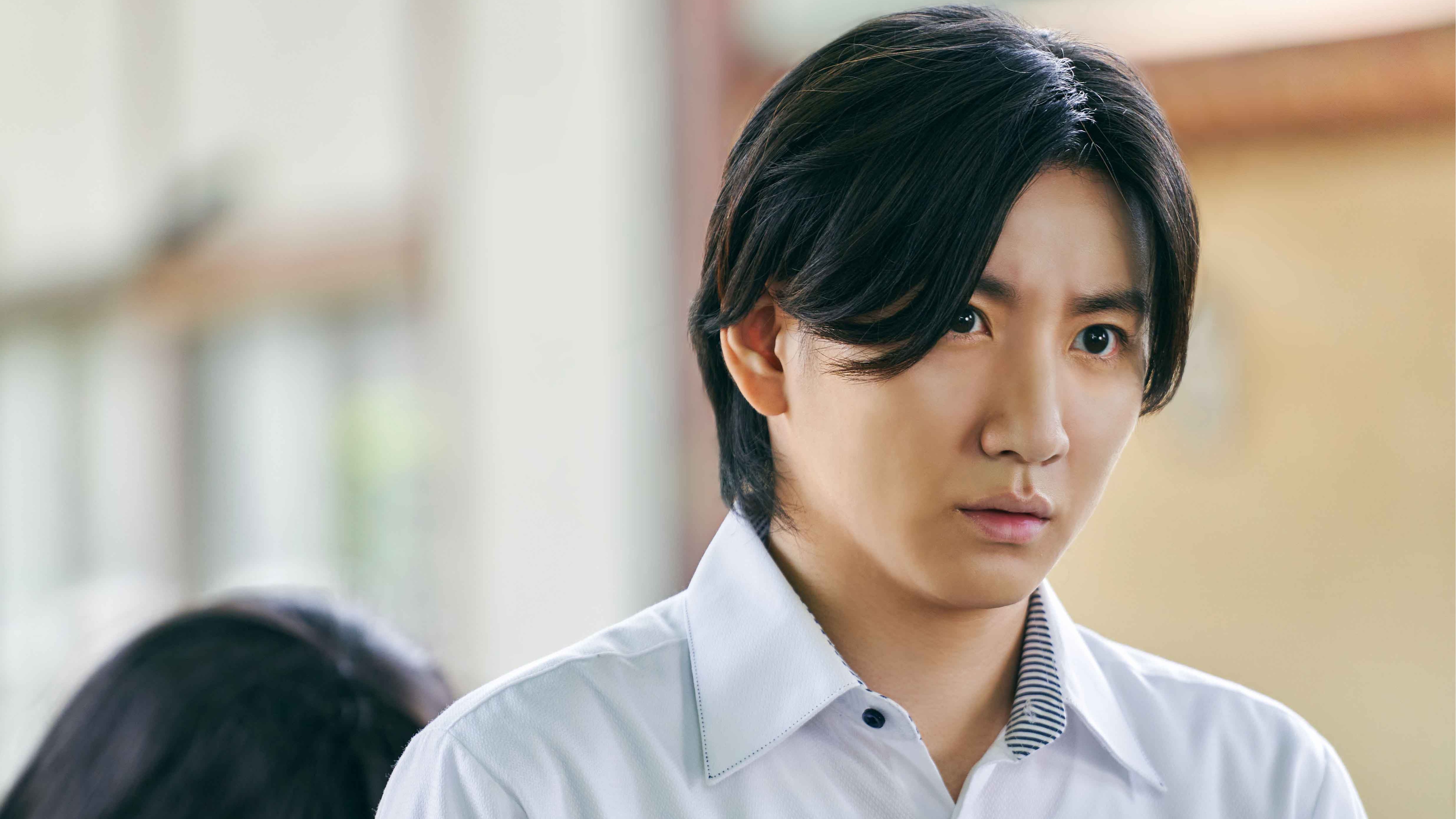 京本大我化身女生班代課老師 格格不入驚呼「她們好青春！」 《陰陽眼見子》10月3日全台上映