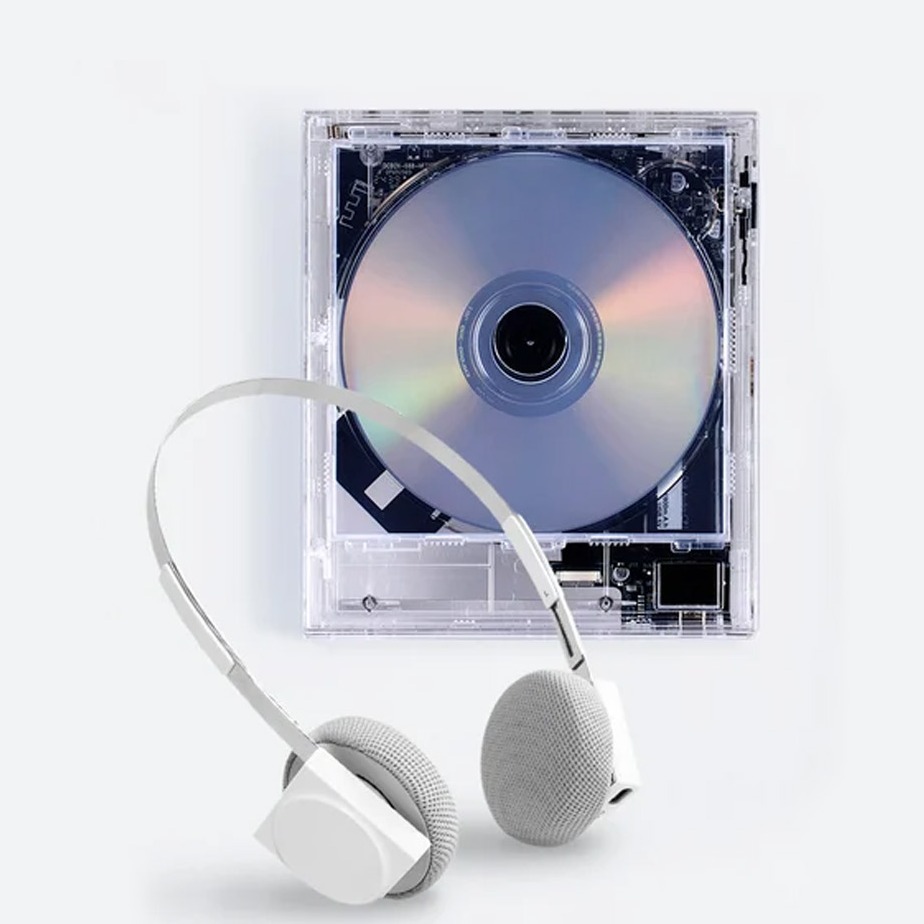 音樂融入風格：日本km5再度來台！極簡設計「Hp1」貼耳耳機＋粉絲敲碗BEAMS聯名透明CD機「Cp1」同步登台・線下座談會來就抽