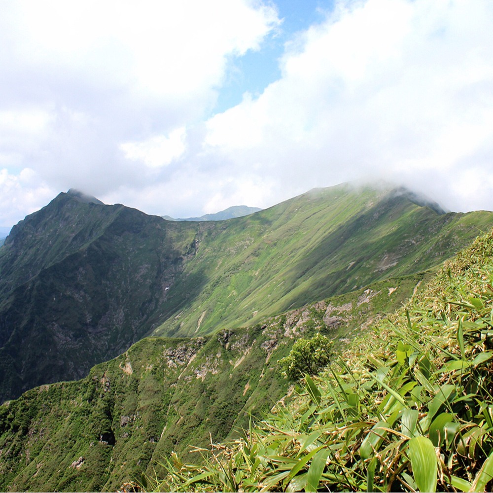 「魔之山」谷川岳的詭異景象，知名的山難事件「谷川岳空吊遺體收容事故」