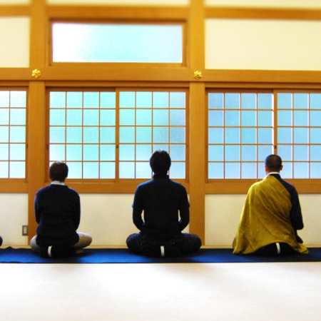 真正的身心靈充電體驗？來日本東京體驗純粹的「禪」意打坐