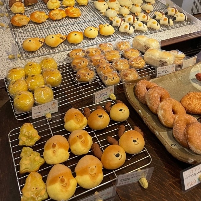 把一個個麵包打造成可愛動物，位於兵庫尼崎的療癒麵包店「TOY PAN（トイパン）」