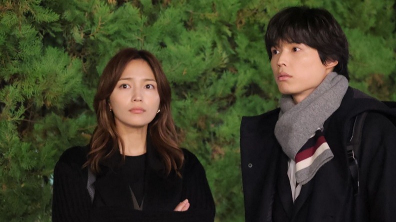 全新律政愛情劇《Ensemble合奏》開播，松村北斗與川口春奈首度共演爆料對方高中話超多