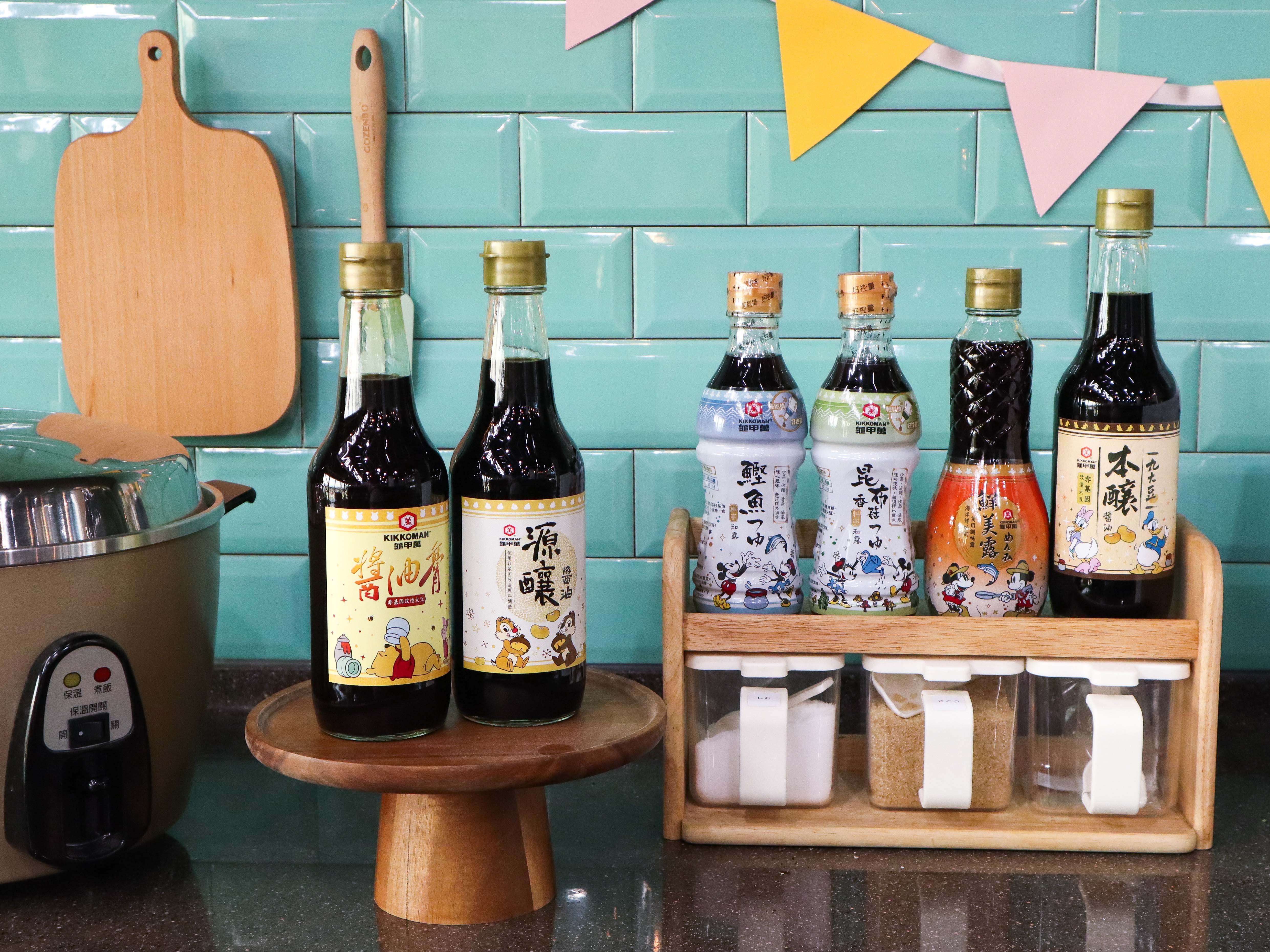 醍醐味再加可愛調味！龜甲萬Ｘ超人氣迪士尼聯名包裝限量新登場！創新輕量擠壓瓶等你來蒐集