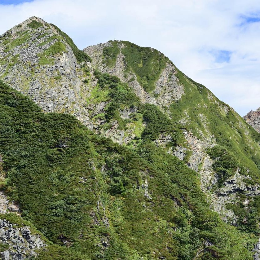 從天而降的閃電竟奪走11條人命？日本罕見的雷災「西穗高岳雷擊遭難事故」