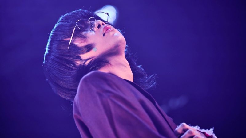 日本創作新星 AKASAKI 台灣首場圓滿落幕，現象級歌曲〈Bunny Girl〉帶領觀眾嗨唱搖擺