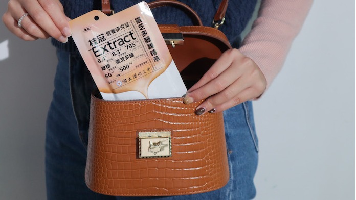 去日本血拼需要即刻補充體力？行李裡還缺這包一桂冠營養研究室「靈芝多醣雞精萃」！